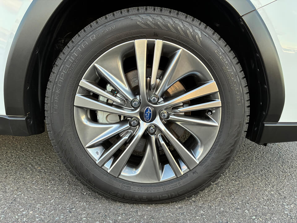 ノキアンタイヤ装着車両