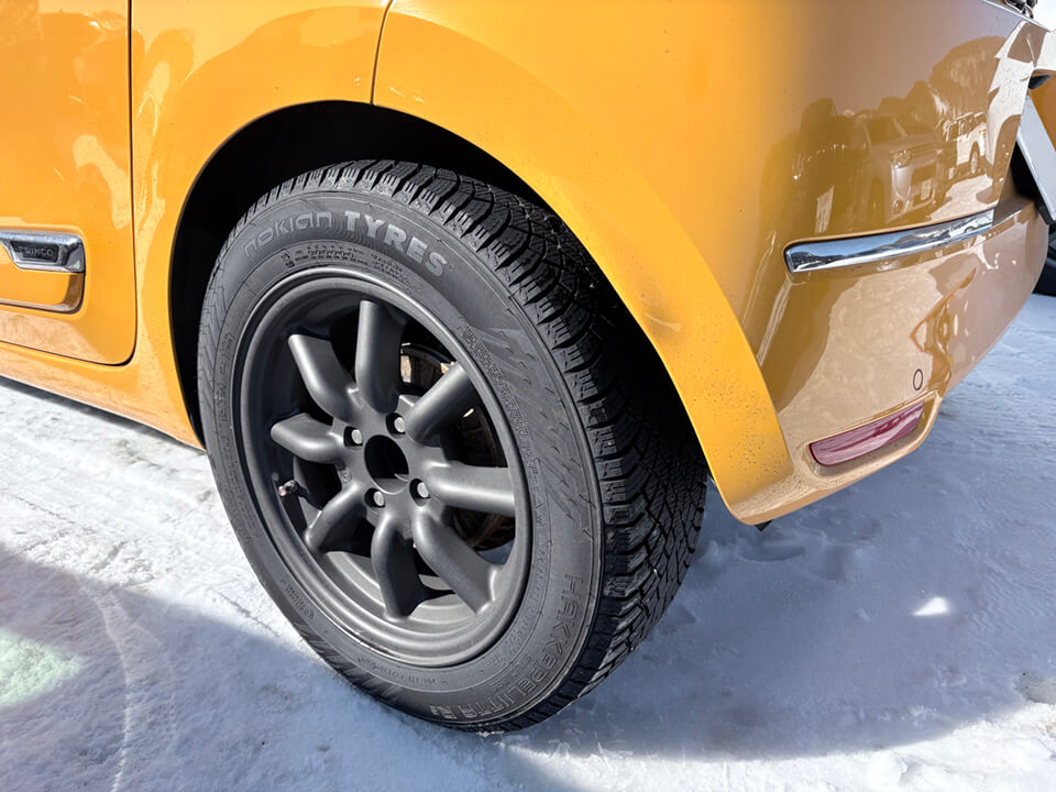 ノキアンタイヤ装着車両